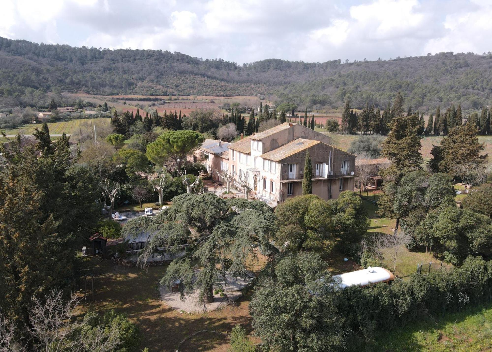 Bed And Breakfast La Grande Lauzade Le Luc Exterior foto